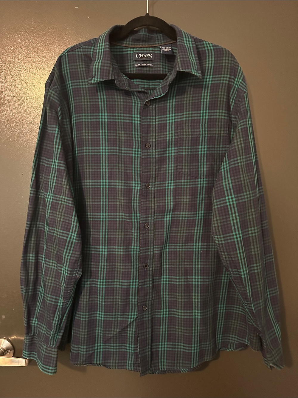 Chaps Men’s Navy & Green Plaid Button-Down Shirt